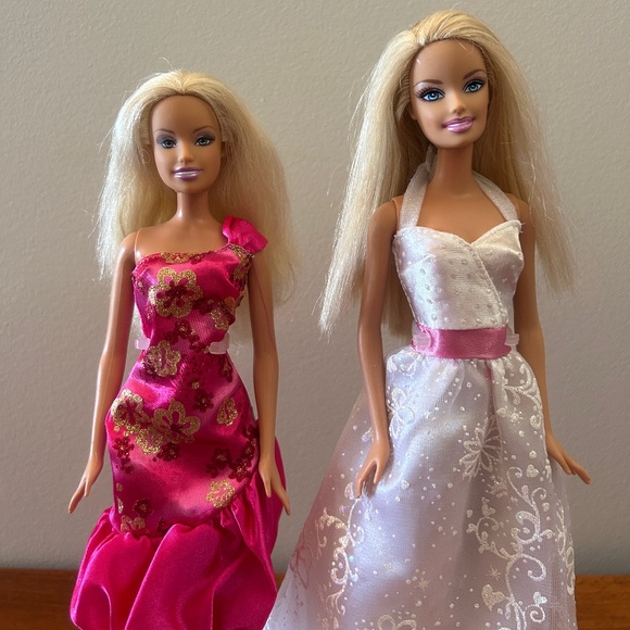 Barbie lot with clothes and accessories - Picture 6 of 9